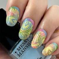 LLA05 Messy Mansion Nail Stamping Plate image 2