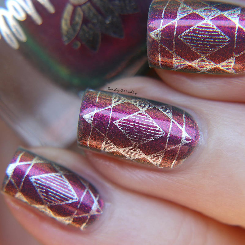 Silver Chrome Nail Polish image 5