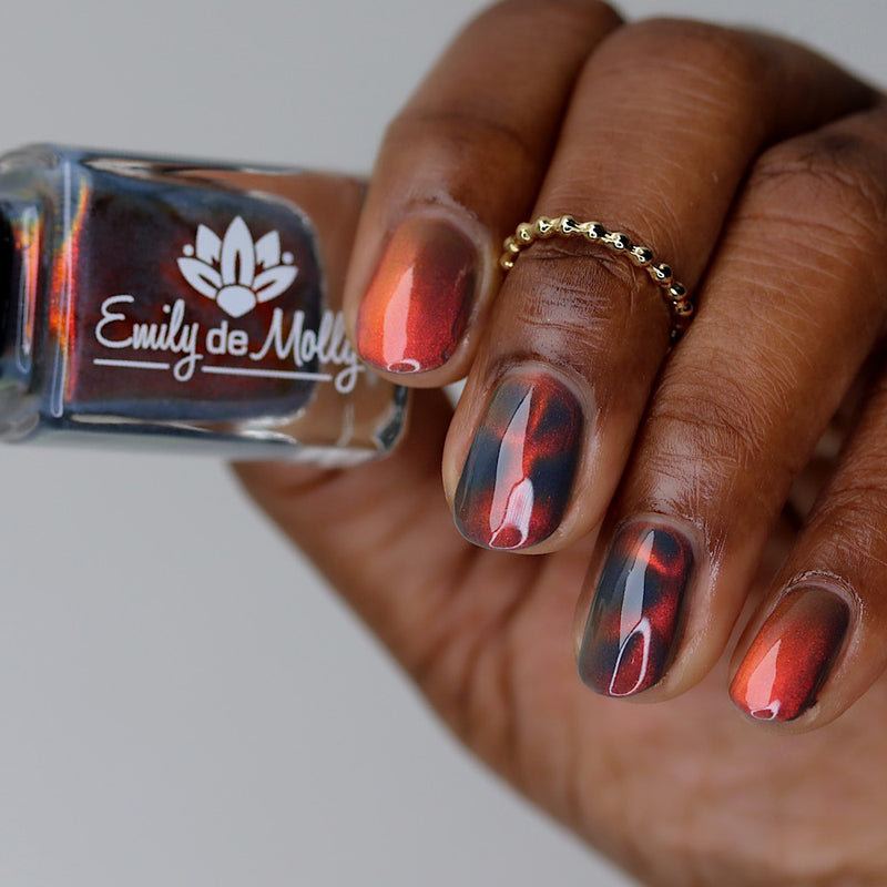 Dark Static image 28