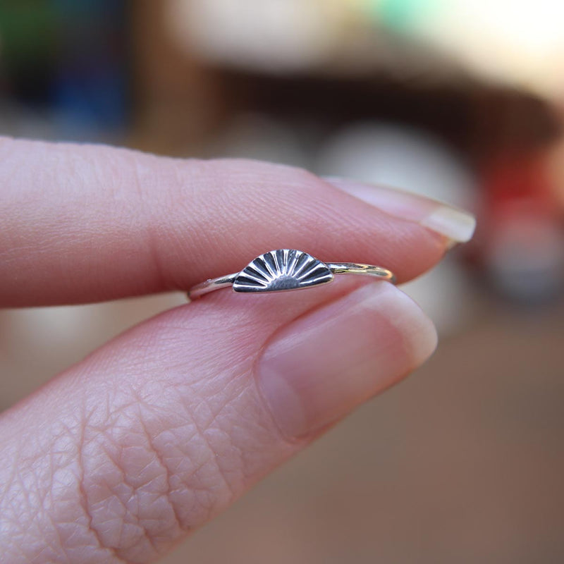 Beautiful adjustable fan ring in 925 Sterling Silver image 2