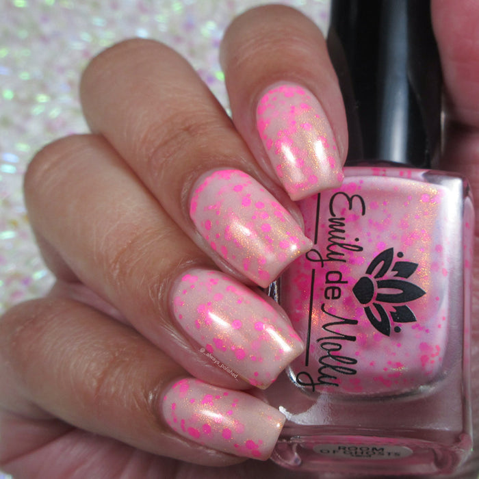 Room Of Ghosts image 0