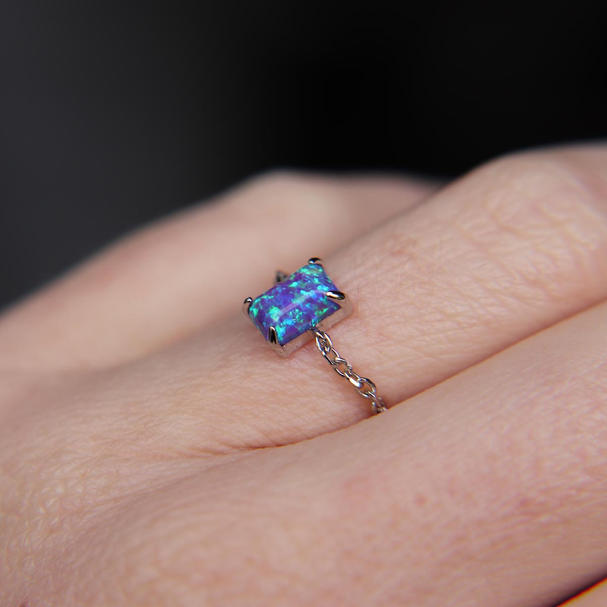 Purple Fire Opal chain ring in 925 Sterling Silver