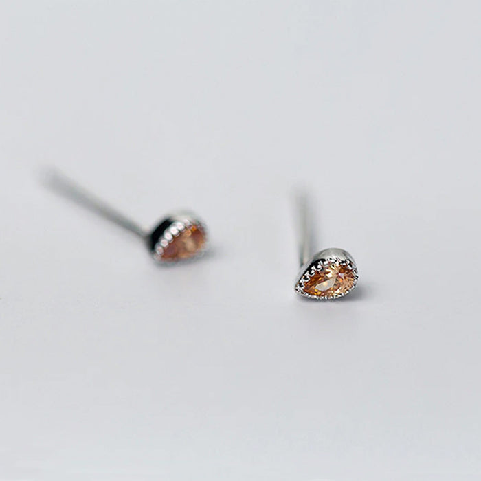 Teardrop stud earrings in 925 Sterling Silver image 1