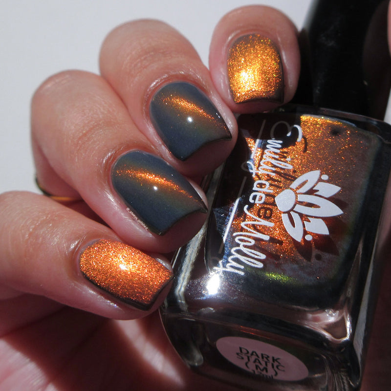 Dark Static image 12