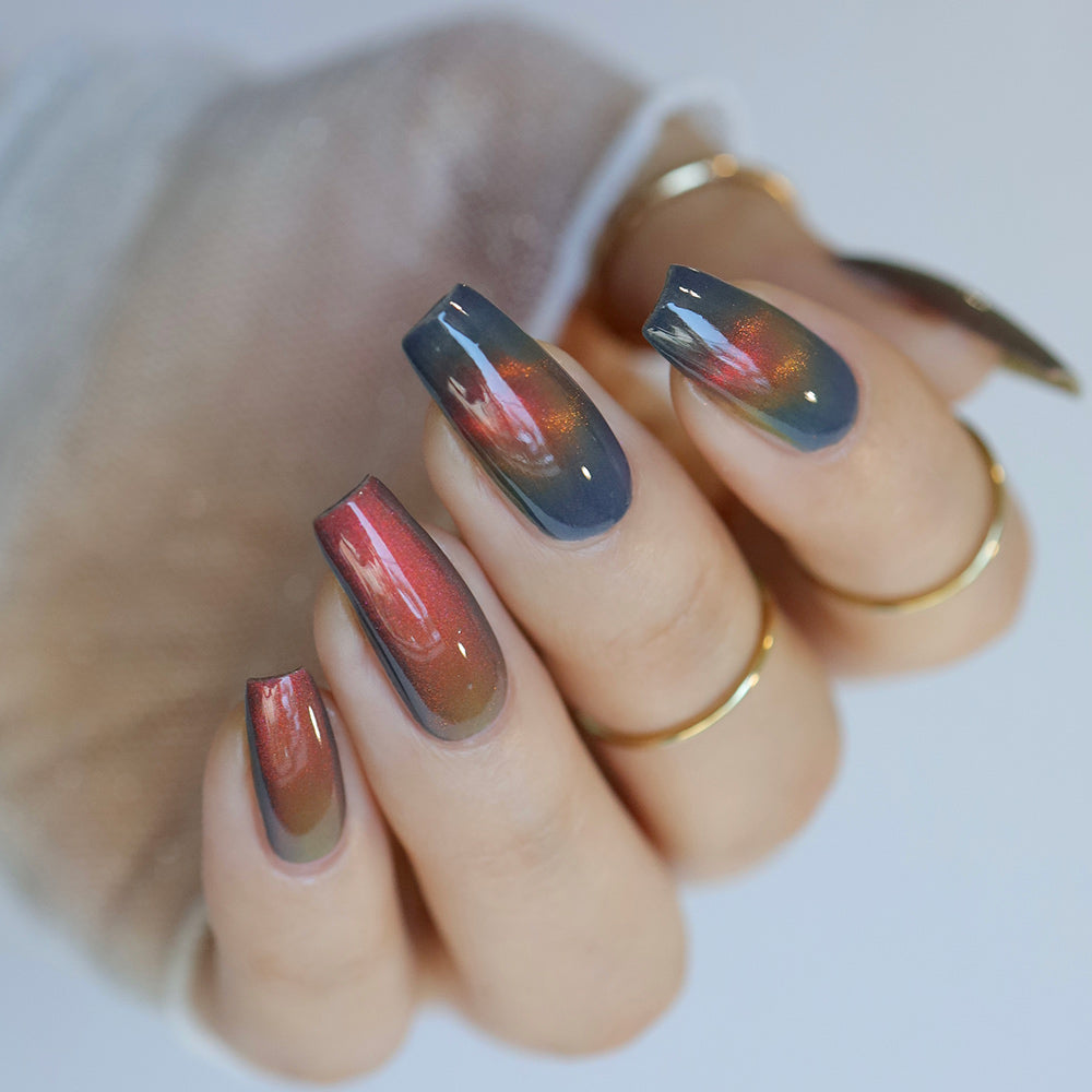 Dark Static image 30