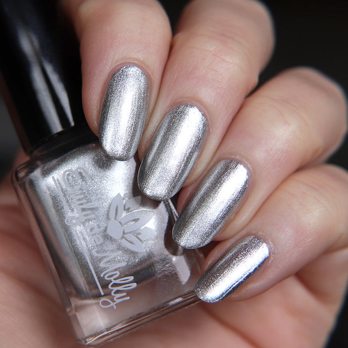 Silver Chrome Nail Polish image 1
