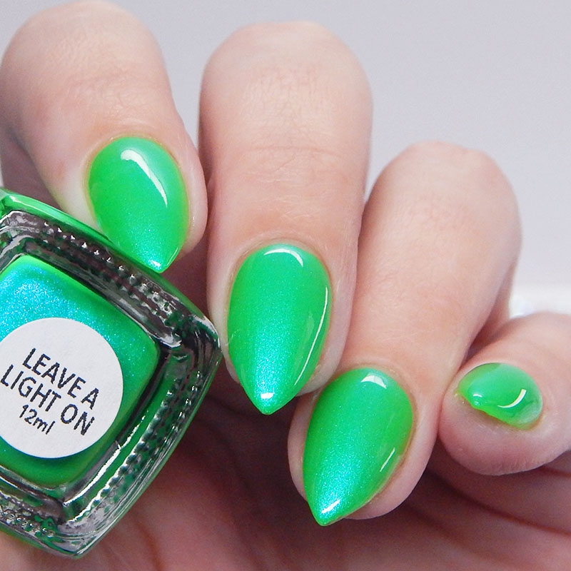 30 Light up Your Nails with Electric Energy for Summer : Neon Green &  Glitter Nails